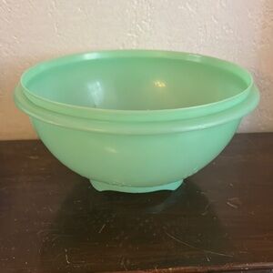 Vintage Tupperware, green colander